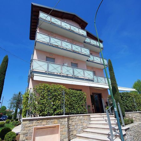Hotel Clarin 14 By Dori بسكييرا ديل غاردا المظهر الخارجي الصورة