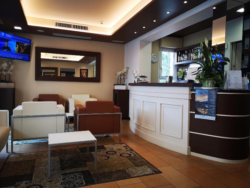 Hotel Clarin 14 By Dori بسكييرا ديل غاردا المظهر الخارجي الصورة